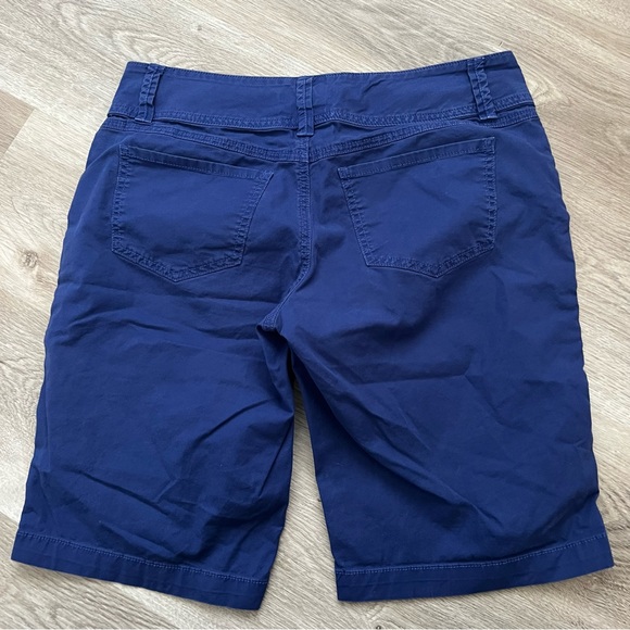 cAbi Blue Bermuda Shorts - Size 8 - Picture 2 of 4